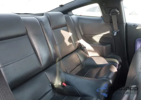 2005 Ford Mustang V6 Deluxe/V6 Premium from USA, damaged, VIN 1ZVFT80N555260025